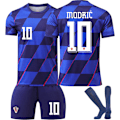 Pikkukuva 2 / 3: Kroatian jalkapallopaita kotipeliasu 2024 numero 10 Modricin EM-kisapaita miehille ja lapsille, cross-border versio #16