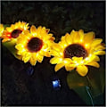 Miniatyrbillede 5 af 8: Solcelledrevet LED-solsikke til udendørs havebelysning, (2 stk.) IP65 vandtæt lampe, automatisk opladning af solcellelamper til haven, store realistiske blomster