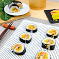 Miniatyrbilde 3 av 5: Sushi Matte Gjenbrukbar PP Plast Rulle Sushi Matte DIY Sushi Lagingssett Kake Rullematte