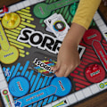 Pikkukuva 4 / 5: Hasbro Gaming Sorry! -peli