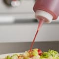 Miniatyrbild 3 av 3: 12 st klämflaskor, smaksättningsbehållare, plastklämflaskor för ketchup, oljor och såser, målarfärgflaskor, glasyrflaskor