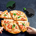 Miniatyrbilde 4 av 5: 2 stk. rund pizzakutter, utskåret kjærlighetsdesign, rustfritt stål hjulskjærer, multifunksjonell pizzakutter