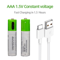 Miniatyrbild 2 av 4: Uppladdningsbarta AAA batteri med USB-kabel 550mAh