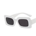 Miniatyrbild 1 av 6: Mode Vintage Fyrkantiga Solglasögon Dam Gradient Tea Solglasögon Sommar Resa Retro Glasögon Män Oculos De Sol Feminino white gray with pouch and cloth