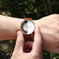 Miniatyrbild 6 av 6: Unik Creative Halv Transparent Unisex watch klocka För män Kvinnor Par Nörd Snygga Läder Armbandsur Mode Quartz watch DESIGN 2 (C)