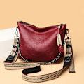 Miniatyrbild 2 av 5: Nya designerkedjor Handväskor Damväska Mode Mjukt PU-läder Kvinnor Axelväskor Stor Lyx Kvinnlig Crossbody tygväska Gray