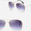 Miniatyrbild 6 av 6: Klassiska Retro Pilot Ocean Goggles Solglasögon För Kvinnor Män Unisex Metall Röda Solglasögon Sommarkörning 3025 Glasögonskydd C20 As Show