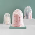 Miniatyrbild 1 av 6: 1 ST Transparent Vattentät Resekosmetikväska Case för kvinnor Badkar Smink Organizer Toalettartiklar Tvätt Skönhetssats Förvaringspåse 1pc Mushroom Bunny 18x25cm