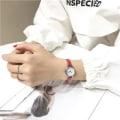 Miniatyrbild 1 av 6: Enkel Retr Kvinnor Brun Vit Små Klockor Mångsidig Läderband med tunn band Dam Quartz Watch Armbandsur Klocka reloj mujer Red