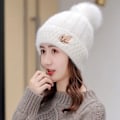 Miniatyrbild 1 av 6: Vintervarma Hattar För Kvinnor Nytt Mode Koreanska Blandningar Tjock Varm Stickad Hatt Bonnets Skullies Beanie Hatt White