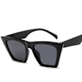 Miniatyrbild 1 av 6: HKNA Mode Cat Eye Solglasögon Dam Gradient Vintage Glasögon Dam/Män Retro Cat Eye Solglasögon Gafas De Sol Mujer UV400 BlackGray Free Cloth