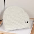 Miniatyrbild 1 av 6: Ins Solid Shiny Color Beanies SkulliesLetter Kvinna Fluffig Vinterhatt För Matchande Varm Mjuk Present letter logo25