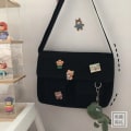 Miniatyrbild 3 av 6: Canvasväska Enkel Kvinnor Crossbody-väska Ungdom Flickväskor Damväskor Casual Axelväskor Diagonal Messenger Skolväskor Handväskor 4 badge pendants1 No Pendant