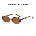 Miniatyrbild 1 av 6: DYTYMJ Liten ram Runda solglasögon Kvinna Retro Shade för Kvinnor Solglasögon Trend Ovala Solglasögon Hip Hop Gafas De Sol Mujer LeopardTea As picture