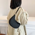 Miniatyrbild 1 av 6: Mode Kvinnor Handväska Enfärgad Casual Mini Underarm Väska Kvinna Grön Kedja Axelväska Dam Läder Tote Bag Black shoulder bag