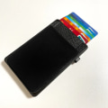 Miniatyrbild 6 av 6: Smal RFID mode pop-up tryckknapp case med elasticitetspåse Stöldskydds Creative Smart Wallet Ny namnkortshållare Gray