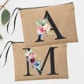 Miniatyrbild 2 av 6: Anpassad Initial Sommarväska Ny Blomma Brev Bolsa Brudtärna Present Feminina Clutchväska Holiday Organizer Case Bachelorette Clutch Q04260-A012BR-S