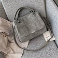 Miniatyrbild 1 av 6: Matt handväska för damer Scrub axelväska för kvinnor Crossbody-väska med stor kapacitet PU-läder Casual Tote Resehandväska Boston kvinnlig väska Gray