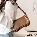 Miniatyrbild 4 av 6: Petscog Luxury Designer Axelväskor Crossbody Väskor För Kvinnor Pu Läder Trend Kvinnlig Underarm Väska Mode Handväska Flap Handväskor Auburn (20cmMax Length30cm)