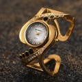 Miniatyrbild 1 av 6: Brand Luxury Watch For Women 2023 Strass Elegant Silver Guld Armband i rostfritt stål Dam Armbandsur Klocka Reloj Mujer Gold Black