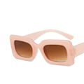 Miniatyrbild 1 av 6: Mode Vintage Fyrkantiga Solglasögon Dam Gradient Tea Solglasögon Sommar Resa Retro Glasögon Män Oculos De Sol Feminino jelly pink tea with pouch and cloth
