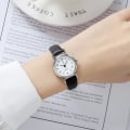 Miniatyrbild 3 av 6: Lyx Watch Kvartslegeringsklocka Dammode Liten urtavla Casual Watch Läderarmbandsur Zegarek Damski PK