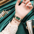 Miniatyrbild 5 av 6: 2023 Lyxmode Gröna Klockor Kvinnor Kvaliteter Diamantdubbad Quartz Watch Dam Läderarmbandsur Elegant Montre Femme GR