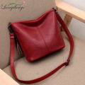 Miniatyrbild 2 av 6: Crossbody-väskor i mjukt läder för kvinnor Nya lyxiga handväskor Dam Casual Axelväska Designer tygväska bolsa feminina White 25cm x 10cm x 21cm