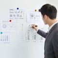 Miniatyrbillede 4 af 5: \"QD\" 20 stk. Små Whiteboardtusser - Sorte Tørre Sletbare Whiteboardtusser med Viskelæder Spids Whiteboardtusser til Børn (Sort)