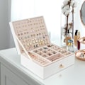 Miniatyrbillede 2 af 5: Smykkeskrin Organizer til Halskæder Øreringe Armbånd Ringe, Stor PU Læder Smykkeopbevaringsboks med 3 Stabelbare Lag{EE}