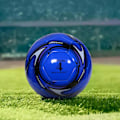 Miniatyrbillede 2 af 5: Premium Størrelse 4 Fodbold - Holdbar, Maskinsyet PVC til Mænd & Kvinder - Perfekt til Træning & Konkurrence[F2]