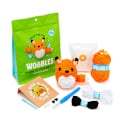 Pikkukuva 1 / 4: Woobles Virkkauspakkaus aloittelijoille Simple Pea -langasta, kuten Shark Tank Penguin -ohjelmassa esitettiin fox