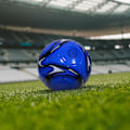 Miniatyrbillede 5 af 5: Premium Størrelse 4 Fodbold - Holdbar, Maskinsyet PVC til Mænd & Kvinder - Perfekt til Træning & Konkurrence[F2]
