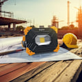 Miniatyrbild 2 av 4: Uppladdningsbar LED-projektor 20W USB-C 2000 lm IP54