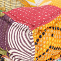 Miniatyrbillede 2 af 4: Coussin til gulv pouf moduleret chaiselong i patchwork stof 70x70x69 cm DEC021293