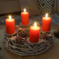 Pikkukuva 2 / 4: Adventtikruunu ympyrä jouluaskartelutuli 30 cm valkoinen harmaa punaisilla kynttilöillä 04_0002563 Vit