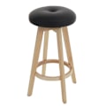 Pikkukuva 1 / 6: Baari stool x1 mustalla PVC:llä ja vaalealla puulla varustettu kääntyvä jalkatuki 04_0008595 kastanj