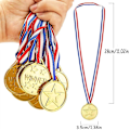 Pikkukuva 2 / 3: Pakkaus, jossa 100 muovimitalia lapsille, kouluun, urheiluun tai miniolympialaisiin