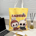 Miniatyrbild 2 av 5: Labubu Canvas Väska Dam Student Söt Tecknad Shoppingväska Casual Axelväska The Monsters Utomhus Rese Användning YB13G YB13G cofffe BUBU YB13G{hh} YB13G coffee BUBU 35cm 40cm