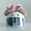 Pikkukuva 3 / 11: Hiihtokypärän lisävarusteet kissankorvat hiihtokeskus hiihto lämmin koristelu kypärän lisävarusteet Shirley Rose -keksit Duffy-karhutarrat Festive Strawberry Bear
