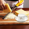 Miniatyrbillede 2 af 5: Ostehøvl, citrusfrugt citron skræl & ostehøvl, førsteklasses skarpt rustfrit stålblad, bruges til fint at rive citrusfrugter, hårde oste og mere,