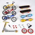 Miniatyrbilde 1 av 5: Mini Sykkel Finger Sykkel Finger Skateboard Sett, Utmerkede Funksjonelle Miniatyrleker, Gutteleke Kreativt Leke Sett (8 stk)