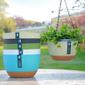 Miniatyrbillede 6 af 7: Automatisk Vandabsorberende Blomsterpotte, Moderne Hængende Kurv med Kontrastfarve, Potter til Have og Indendørs Planter, Balkonbeslag white
