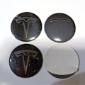 Miniatyrbild 4 av 5: Svart röd uppsättning med 4 navkapseldekaler med billogotyp för Tesla Model 3 Model X Model S