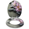 Miniatyrbillede 1 af 8: Rootz Toiletsæde - Toiletlåg - Badeværelsestilbehør - Toiletdæksel - Essential toilet - Throne Top - Loo sæde - Flower Grey - 37,8x43,8cm