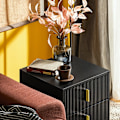 Miniatyrbillede 6 af 9: Rootz Moderne sengebord med 2 skuffer - Sofabord - Sidebord - Ridsefaste gulvbeskyttere - Elegant sort og guld design - Nem montering - 40cm x 47cm x