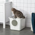 Miniatyrbillede 2 af 3: Rootz Cat kattebakke - Maksimal belastning 5 kg - Rumventileret - 2-vejs kattebakke - Kattebakker - Hvid + Grå - 44L x 55W x 39Hcm.