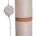 Pikkukuva 7 / 8: Rootzin raapimispylväs -kissalelu - valkoinen, luonnollinen - kuusipuu, Mdf, sisal - 25,98 cm x 18,5 cm x 47,24 cm