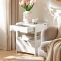 Miniatyrbillede 5 af 8: Rootz Sengebord - Natbord - Sidebord - Hvid MDF - Stor opbevaring med 2 hylder og 2 skuffer - Ridsefaste gulvbeskyttere - Alsidigt design - 45cm x 55c