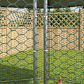 Miniatyrbild 9 av 10: Rootz Chicken Coop Inkapsling - Utomhus hönsgård - Galvaniserat stål - Skyddstak - Lätt att komma åt - 400 cm x 346 cm x 263 cm